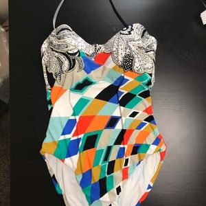 NWT WET ONE PIECE SWIMSUIT SIZE MEDIUM